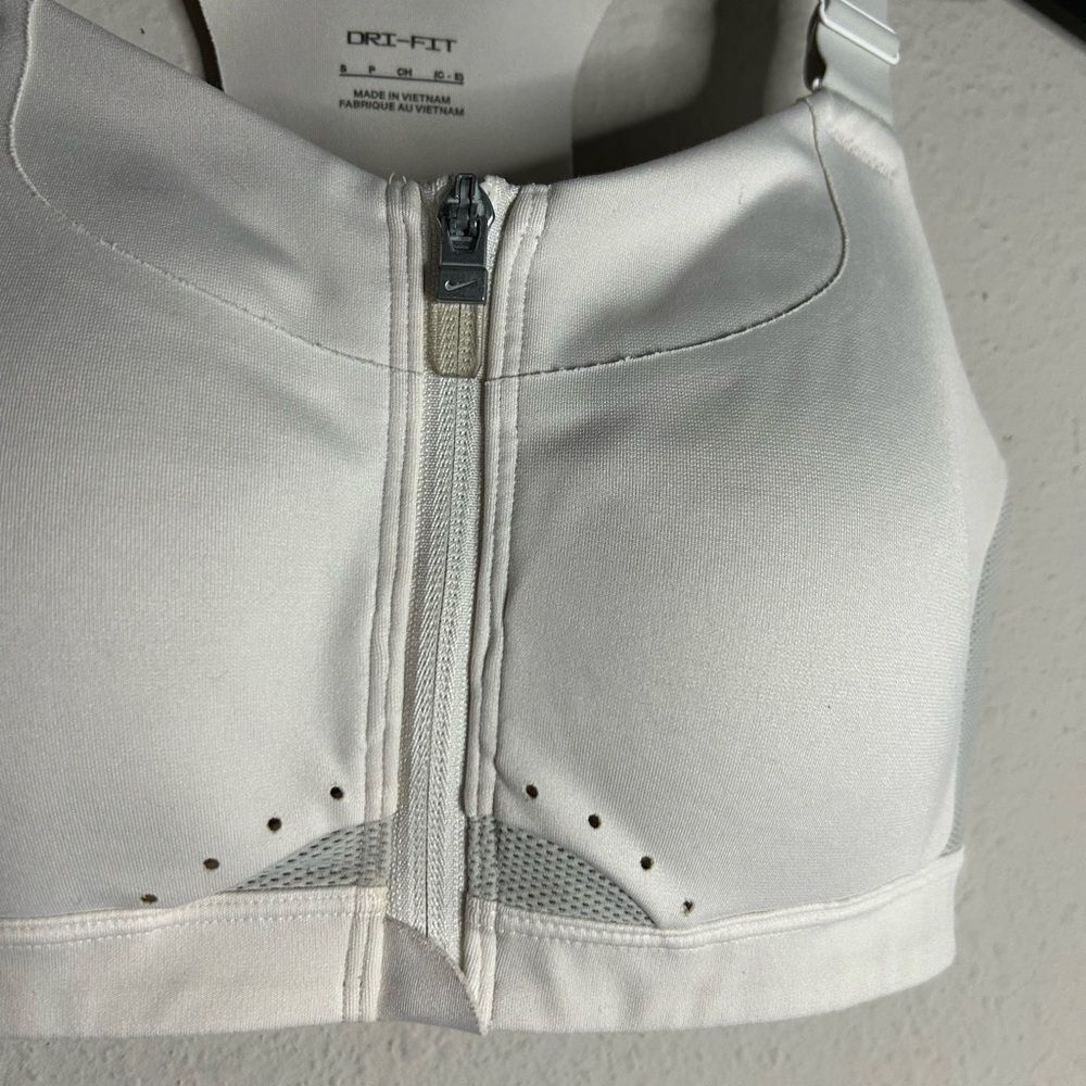 Nike Alpha High Support Padded Zip-Front Sports Bra Size S - Picture 6 of 10